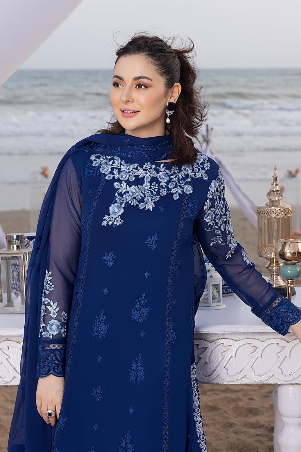 3D Embriodered Chiffon 3 Pcs Unstitched Suit - Unstitched